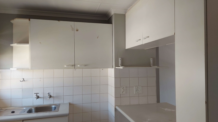 2 Bedroom Property for Sale in Ravenswood Gauteng