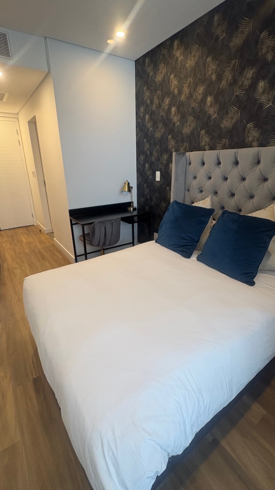 To Let 1 Bedroom Property for Rent in Illovo Gauteng