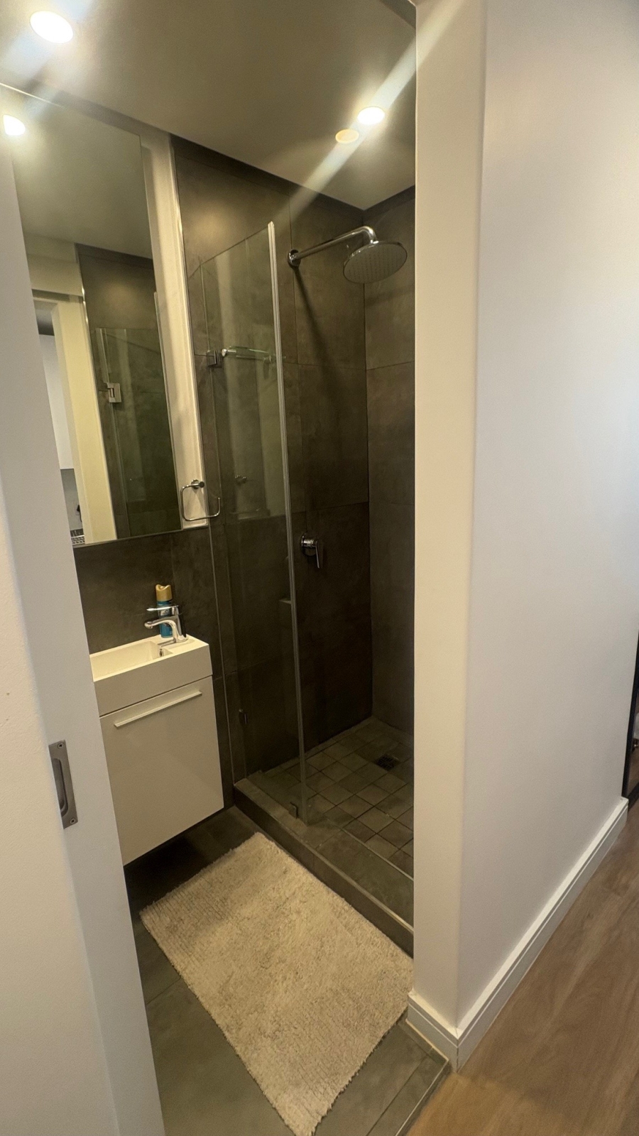 To Let 1 Bedroom Property for Rent in Illovo Gauteng