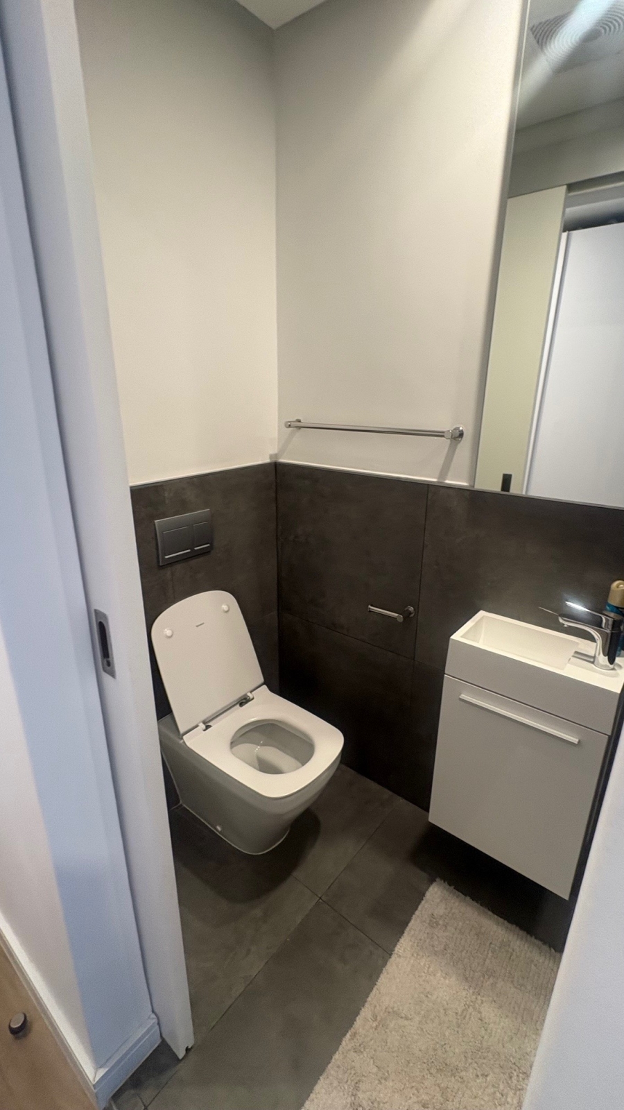 To Let 1 Bedroom Property for Rent in Illovo Gauteng