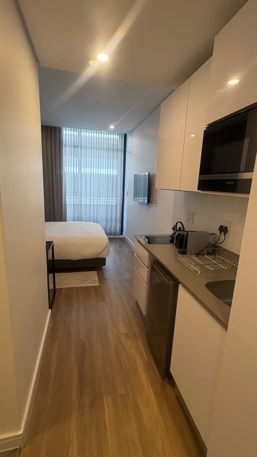 To Let 1 Bedroom Property for Rent in Illovo Gauteng