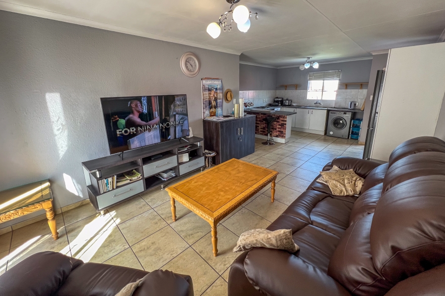 2 Bedroom Property for Sale in Liefde en Vrede Gauteng