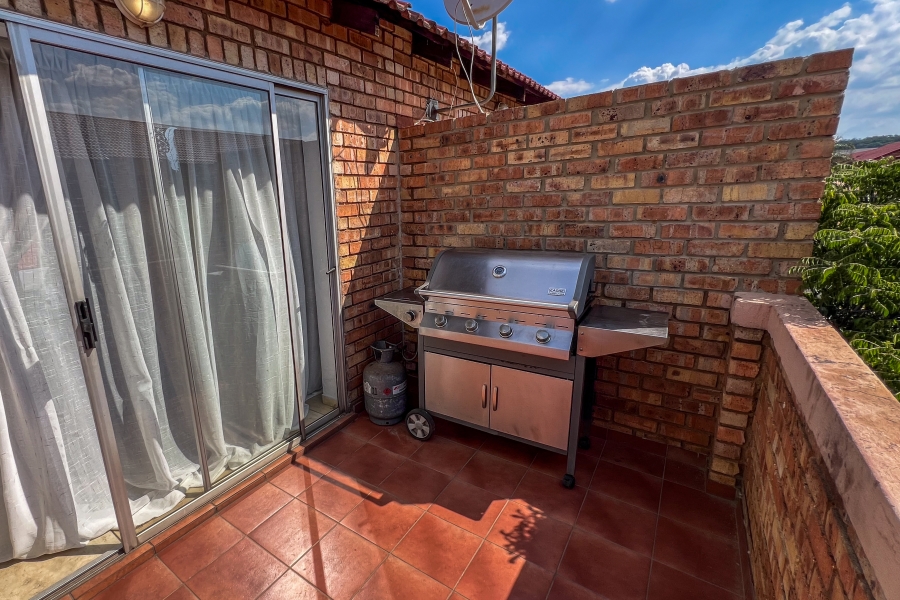 2 Bedroom Property for Sale in Liefde en Vrede Gauteng