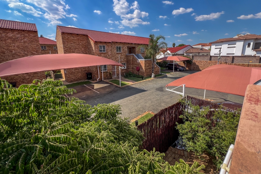 2 Bedroom Property for Sale in Liefde en Vrede Gauteng