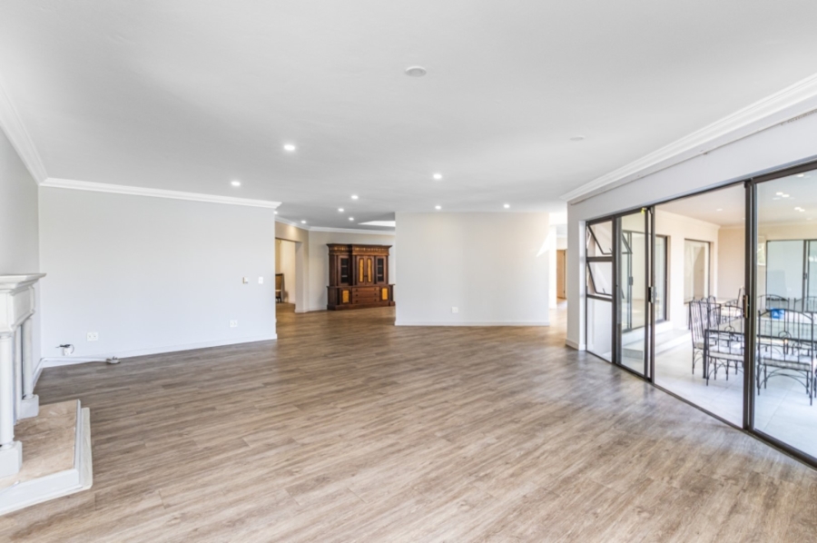 To Let 5 Bedroom Property for Rent in Dainfern Golf Estate Gauteng