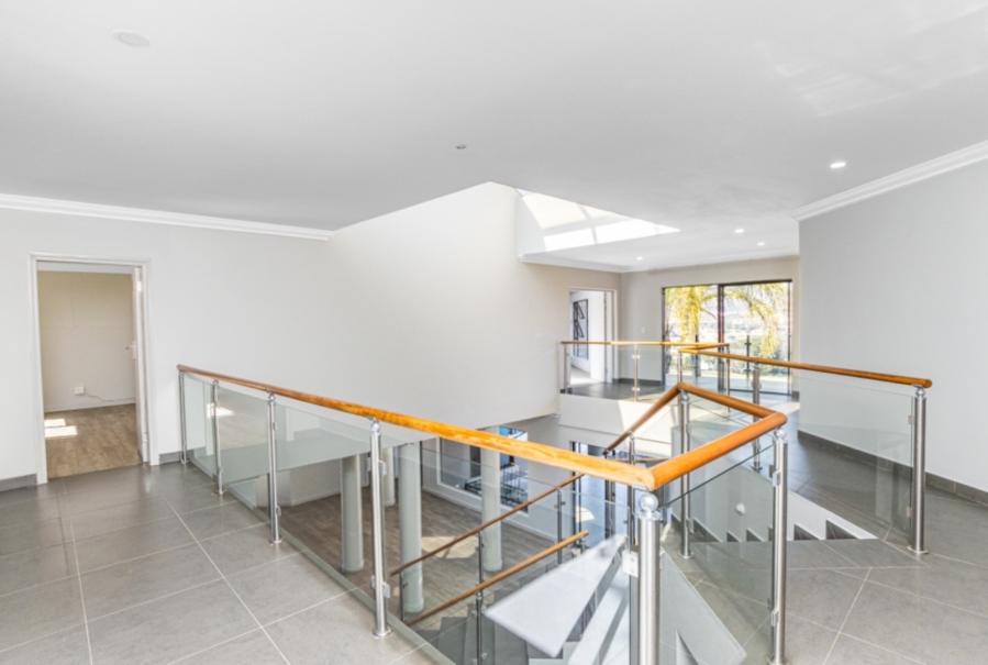 To Let 5 Bedroom Property for Rent in Dainfern Golf Estate Gauteng
