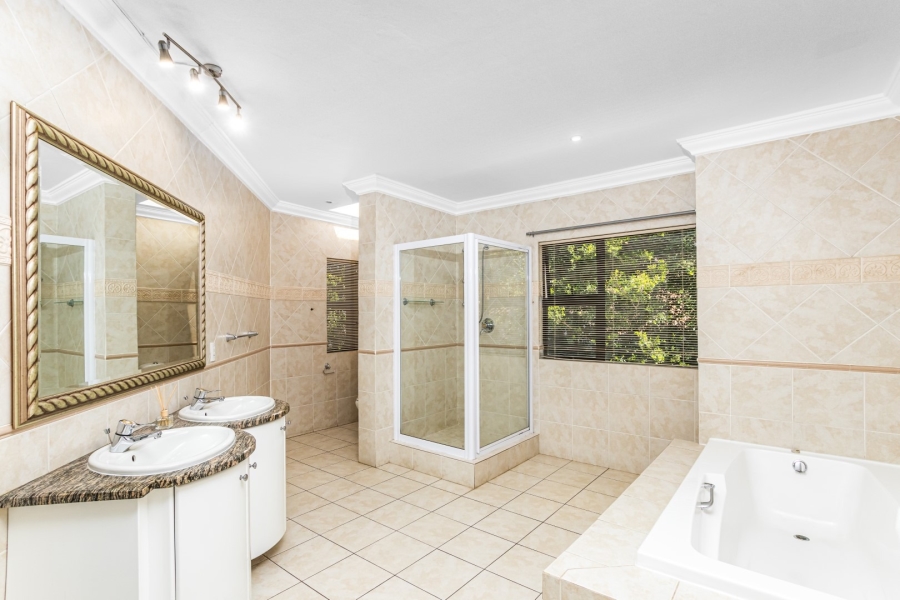 To Let 5 Bedroom Property for Rent in Dainfern Golf Estate Gauteng