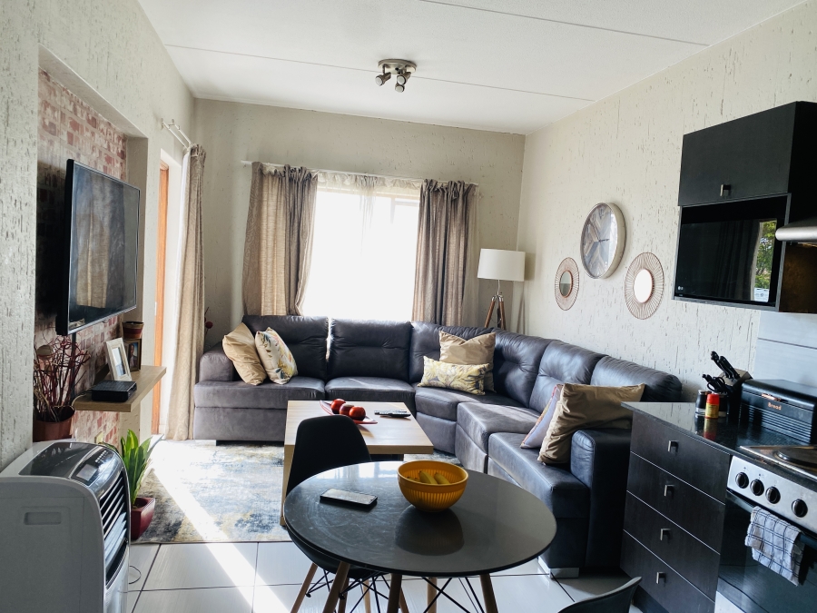 2 Bedroom Property for Sale in Paulshof Gauteng