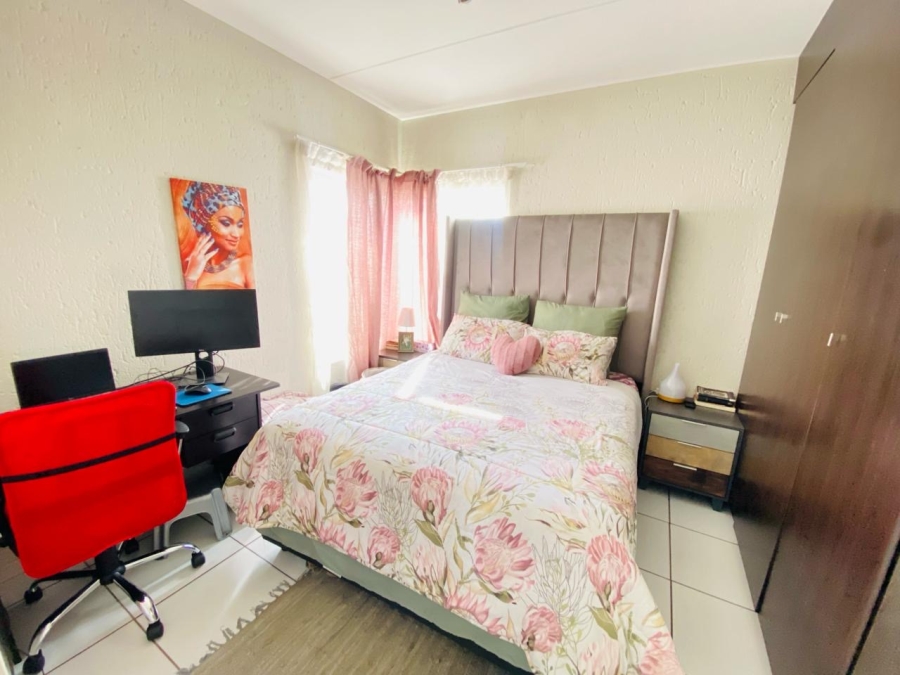 2 Bedroom Property for Sale in Paulshof Gauteng
