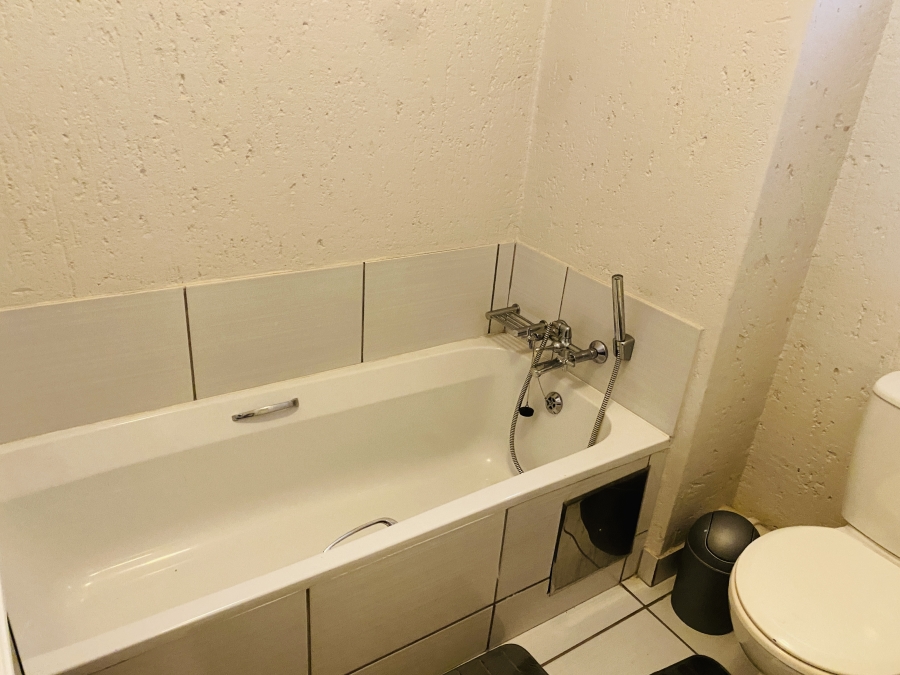 2 Bedroom Property for Sale in Paulshof Gauteng