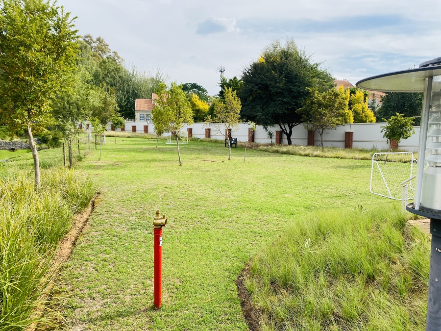 2 Bedroom Property for Sale in Paulshof Gauteng