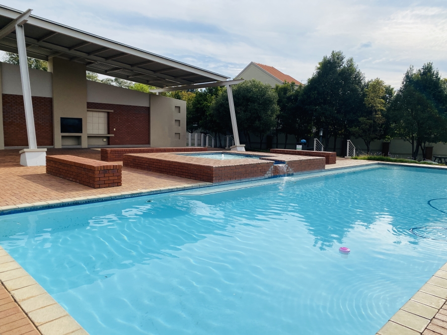 2 Bedroom Property for Sale in Paulshof Gauteng