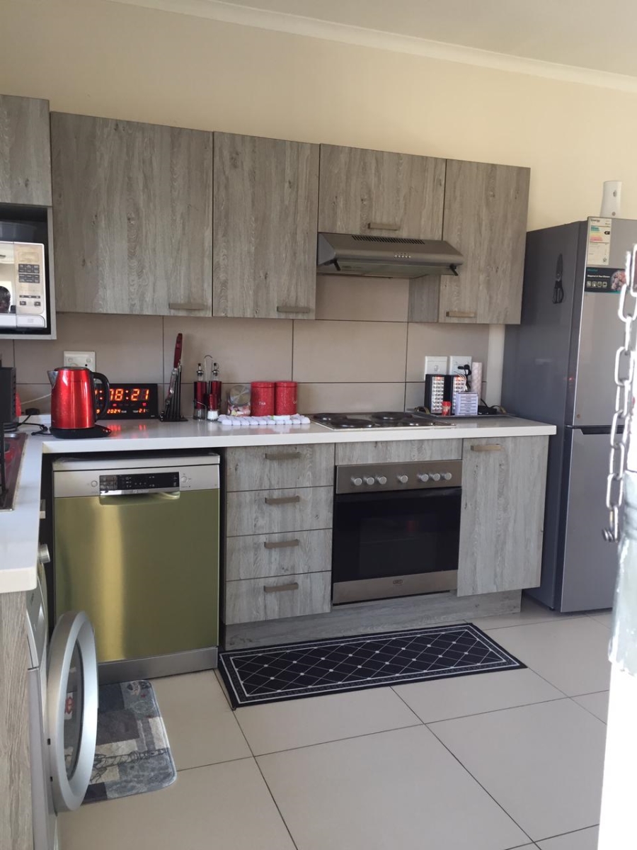 3 Bedroom Property for Sale in Erand Gardens Gauteng