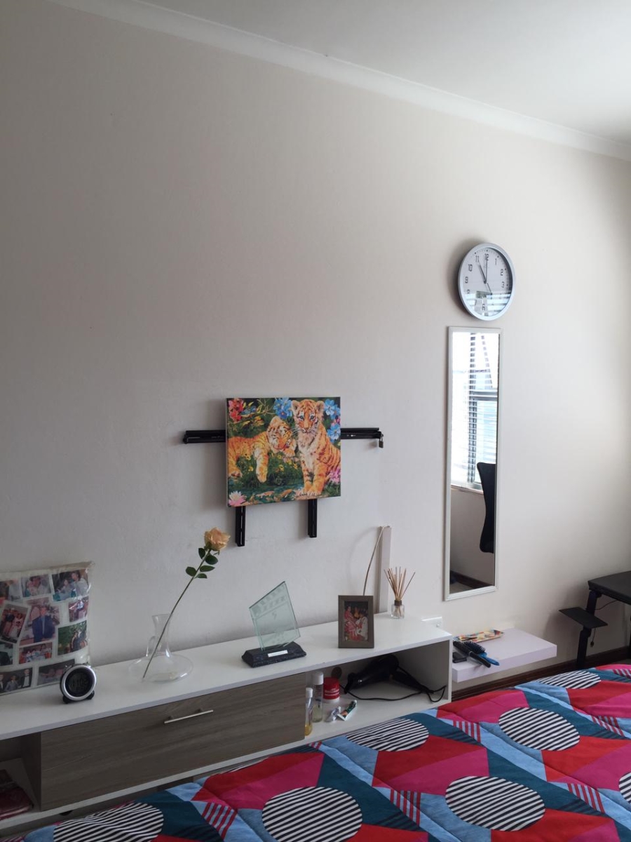 3 Bedroom Property for Sale in Erand Gardens Gauteng