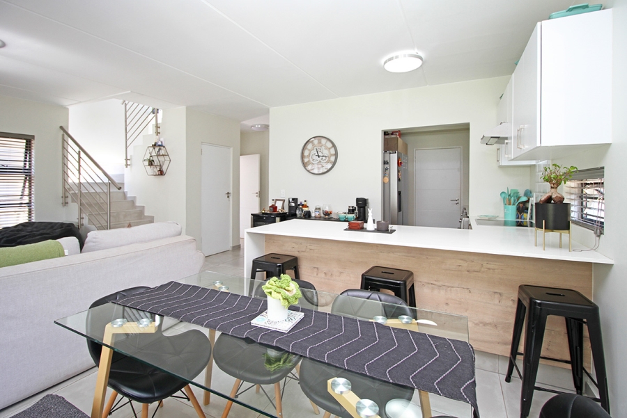 3 Bedroom Property for Sale in Broadacres Gauteng