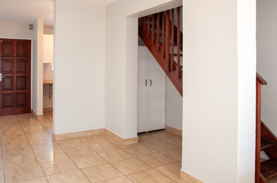 2 Bedroom Property for Sale in Noordwyk Gauteng
