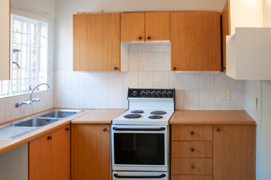 2 Bedroom Property for Sale in Noordwyk Gauteng