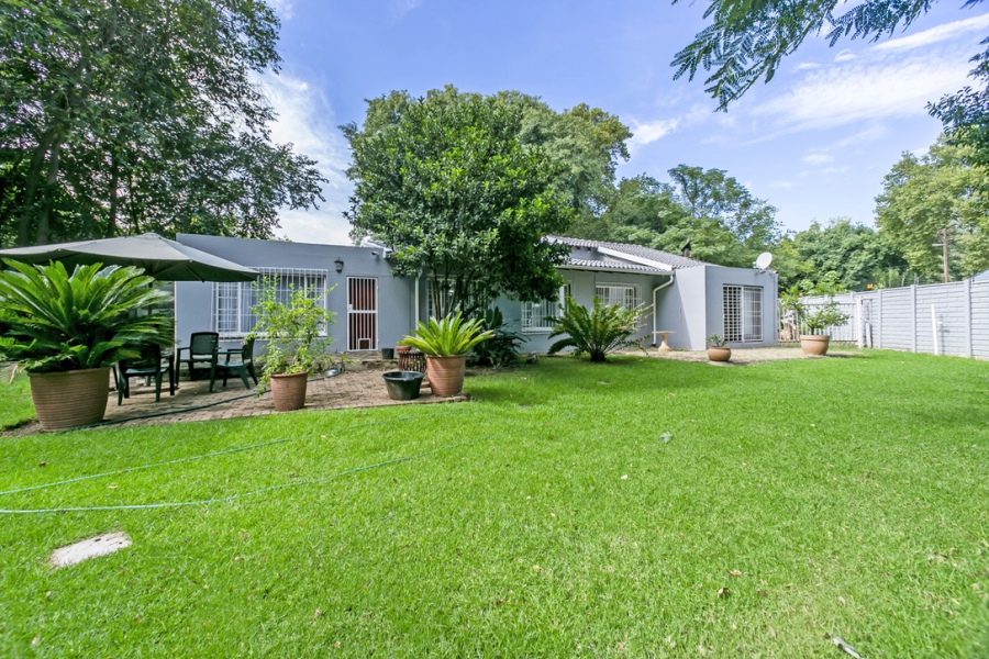 4 Bedroom Property for Sale in Darrenwood Gauteng