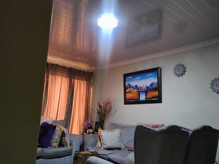 2 Bedroom Property for Sale in Silverton Gauteng