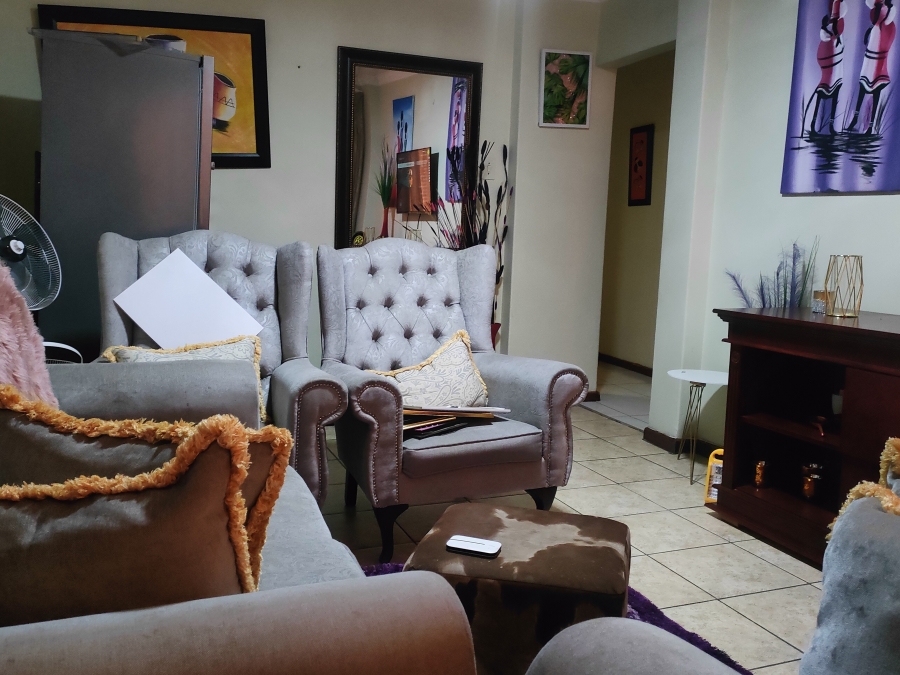 2 Bedroom Property for Sale in Silverton Gauteng