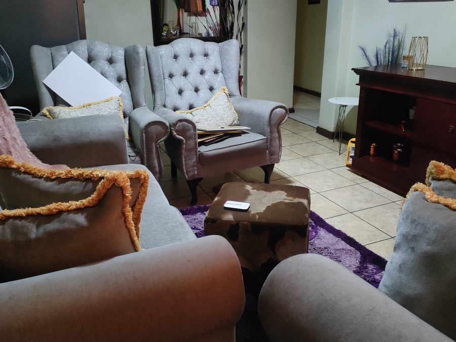2 Bedroom Property for Sale in Silverton Gauteng