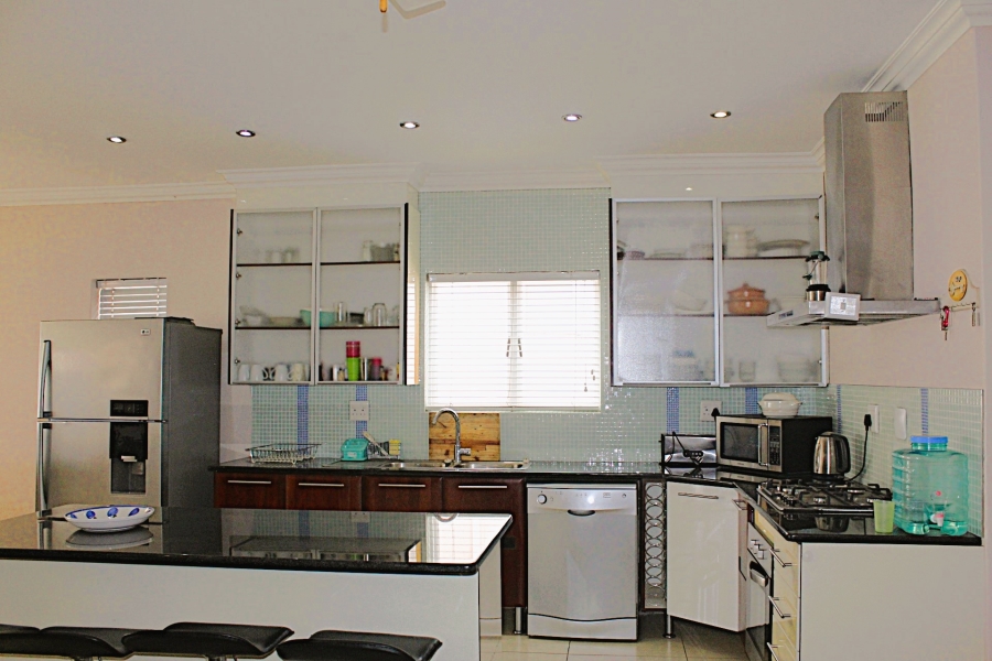 5 Bedroom Property for Sale in Lochvaal Gauteng