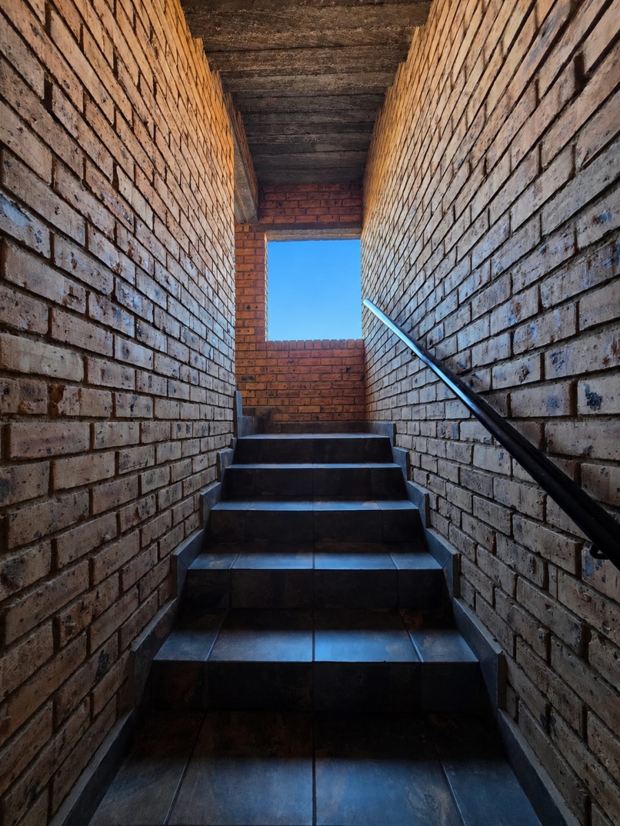 132 Bedroom Property for Sale in Chrisville Gauteng