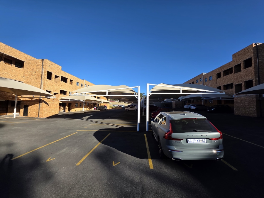 132 Bedroom Property for Sale in Chrisville Gauteng