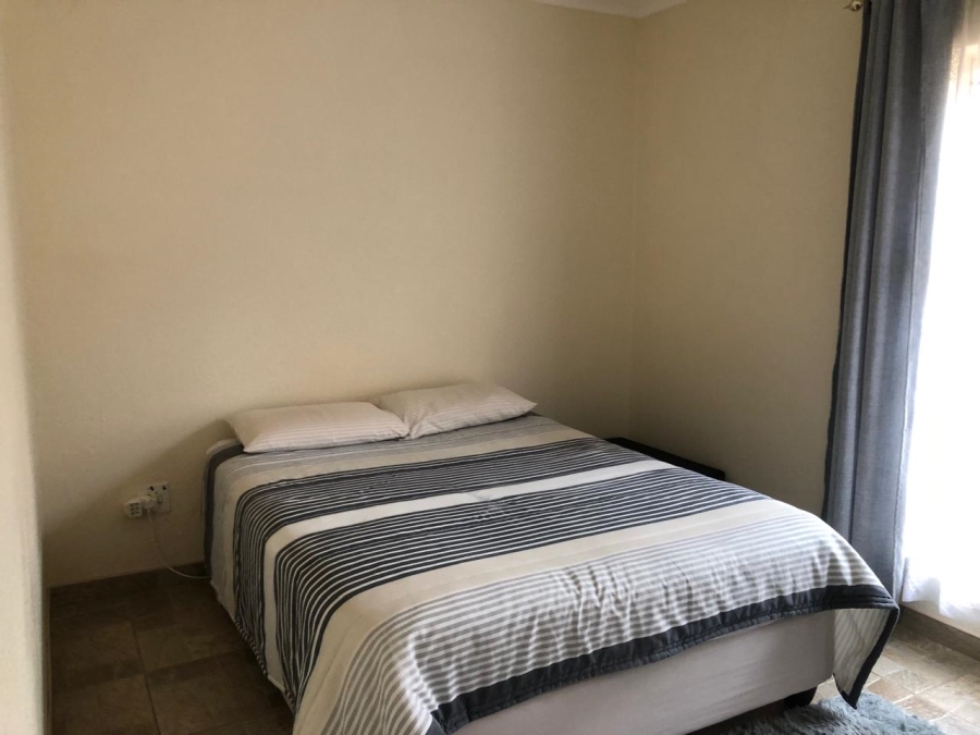 5 Bedroom Property for Sale in Lenasia South Gauteng
