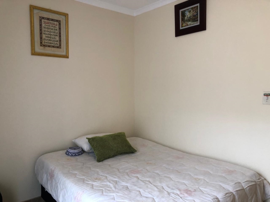 5 Bedroom Property for Sale in Lenasia South Gauteng