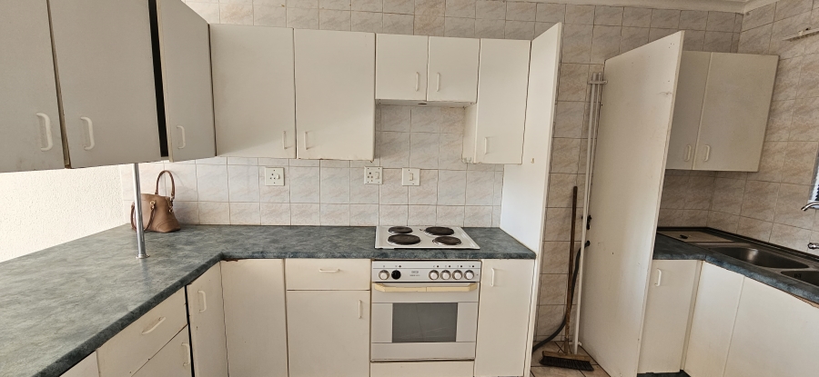 2 Bedroom Property for Sale in Randhart Gauteng