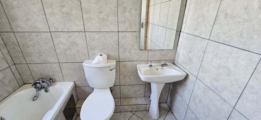 2 Bedroom Property for Sale in Randhart Gauteng