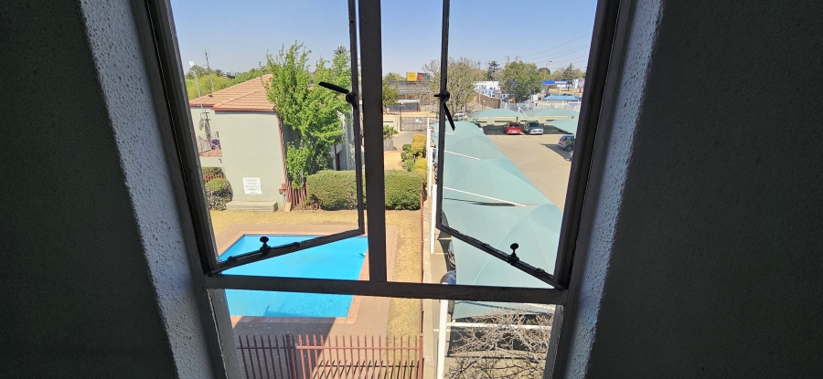 2 Bedroom Property for Sale in Randhart Gauteng