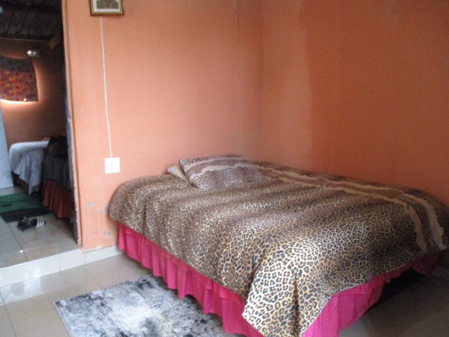 4 Bedroom Property for Sale in Tshepisong Gauteng