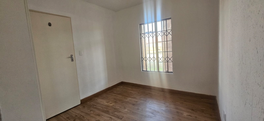To Let 2 Bedroom Property for Rent in Comet Gauteng