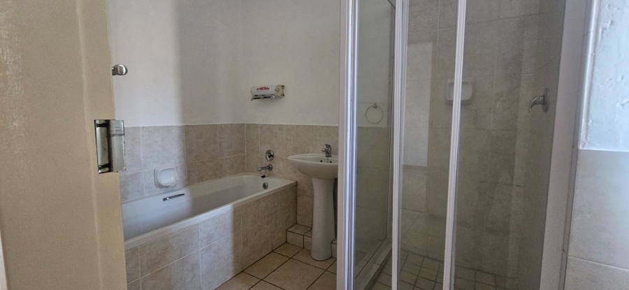 To Let 2 Bedroom Property for Rent in Comet Gauteng