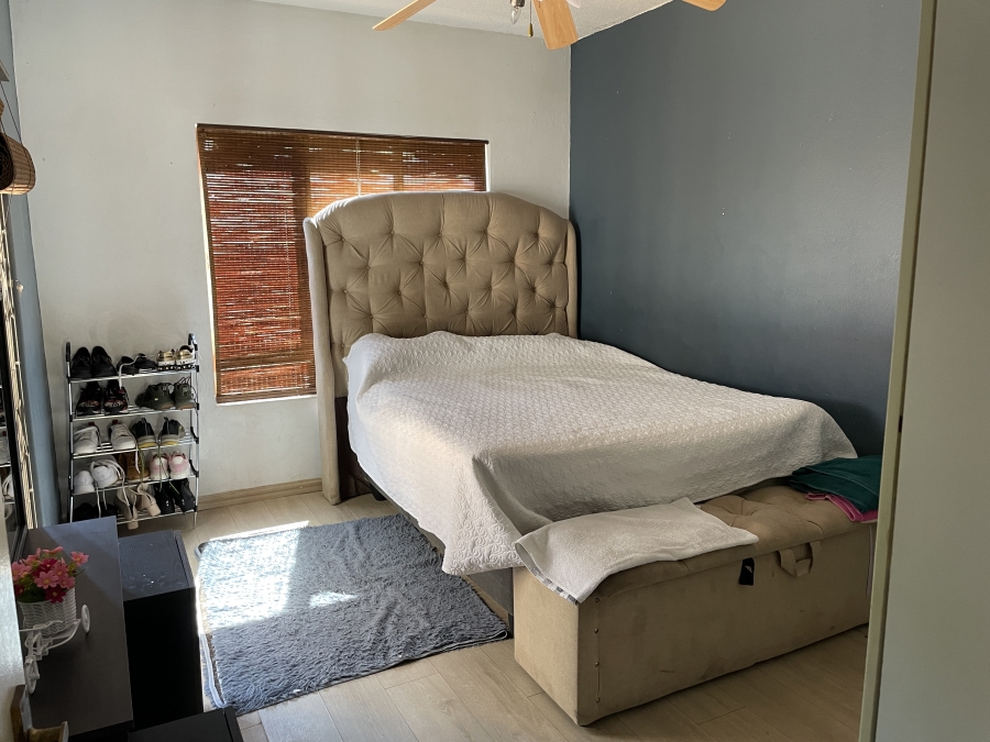 2 Bedroom Property for Sale in Sunninghill Gauteng