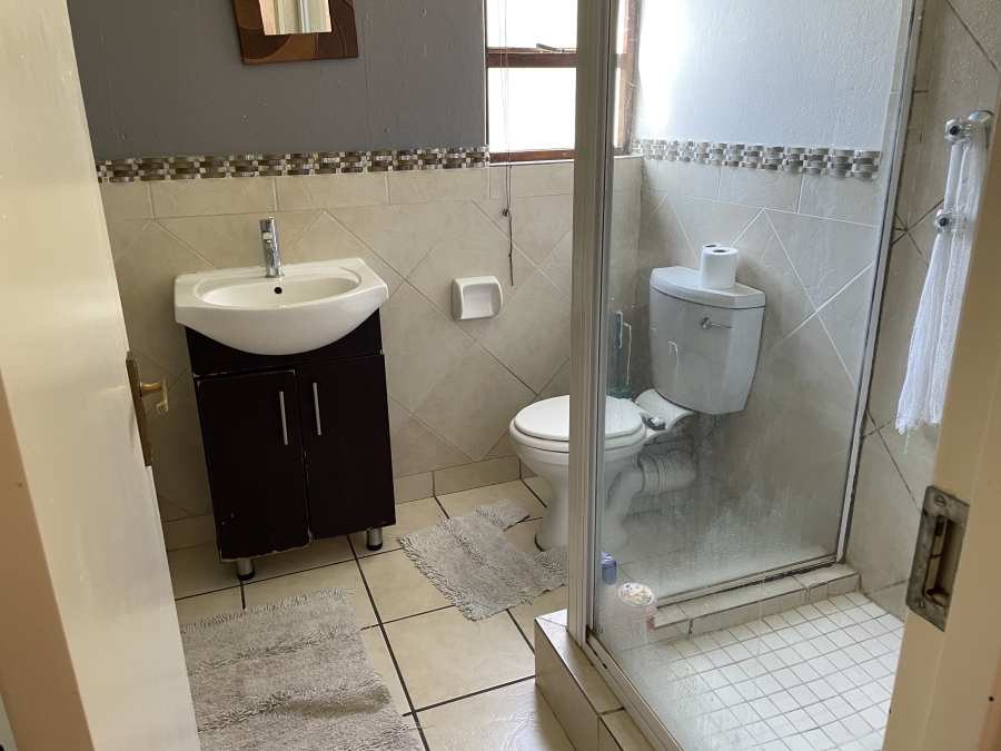 2 Bedroom Property for Sale in Sunninghill Gauteng