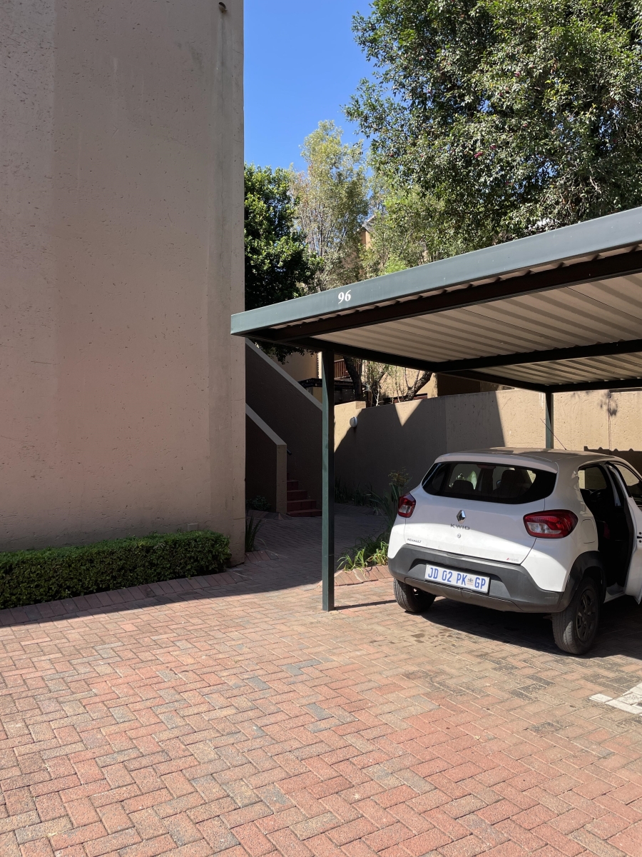 2 Bedroom Property for Sale in Sunninghill Gauteng