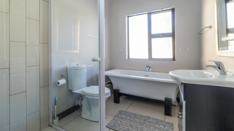To Let 2 Bedroom Property for Rent in Rooihuiskraal Gauteng