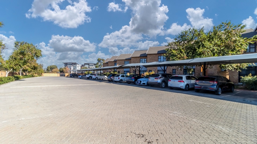 To Let 2 Bedroom Property for Rent in Rooihuiskraal Gauteng