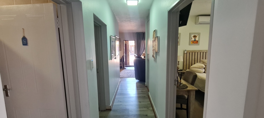 3 Bedroom Property for Sale in Sonneveld Gauteng