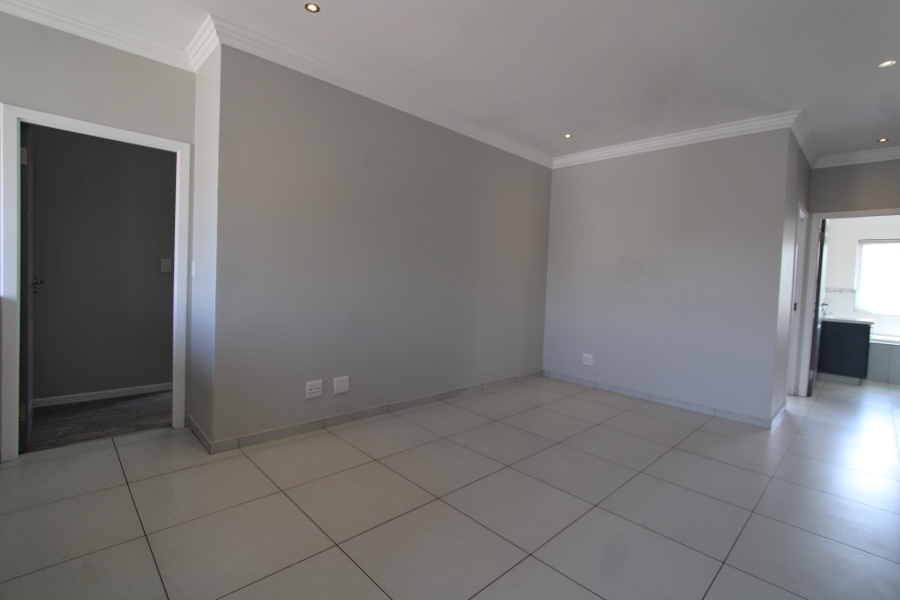 4 Bedroom Property for Sale in Broadacres Gauteng