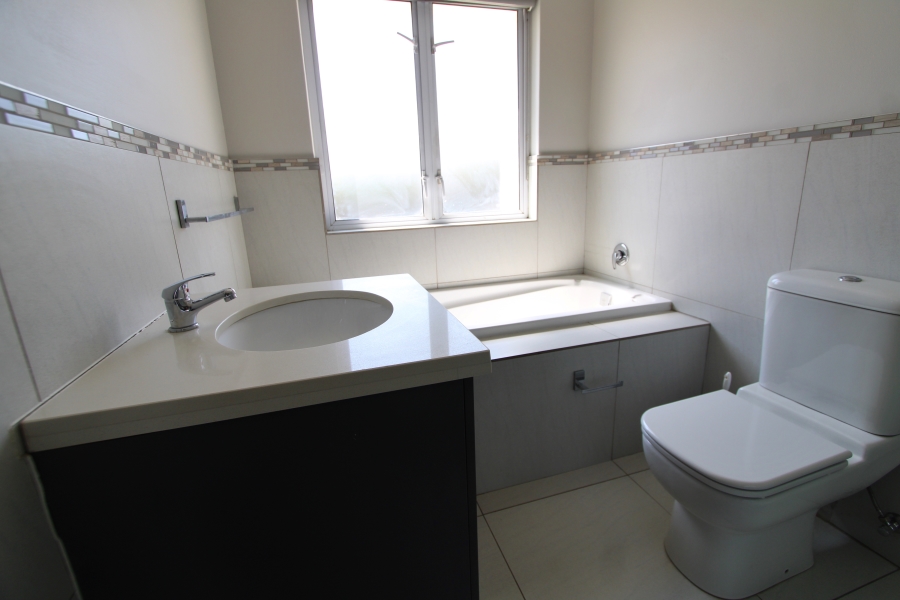 4 Bedroom Property for Sale in Broadacres Gauteng
