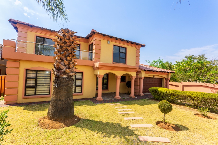 To Let 4 Bedroom Property for Rent in Blue Valley Golf Estate Gauteng