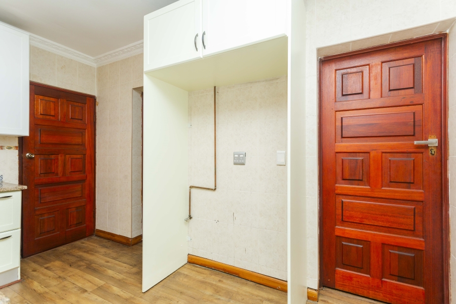 To Let 4 Bedroom Property for Rent in Blue Valley Golf Estate Gauteng