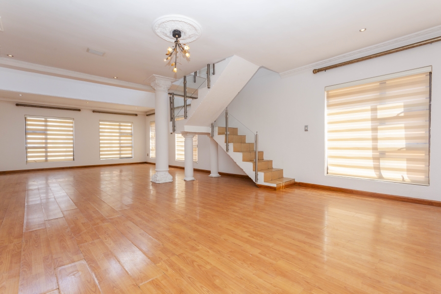 To Let 4 Bedroom Property for Rent in Blue Valley Golf Estate Gauteng