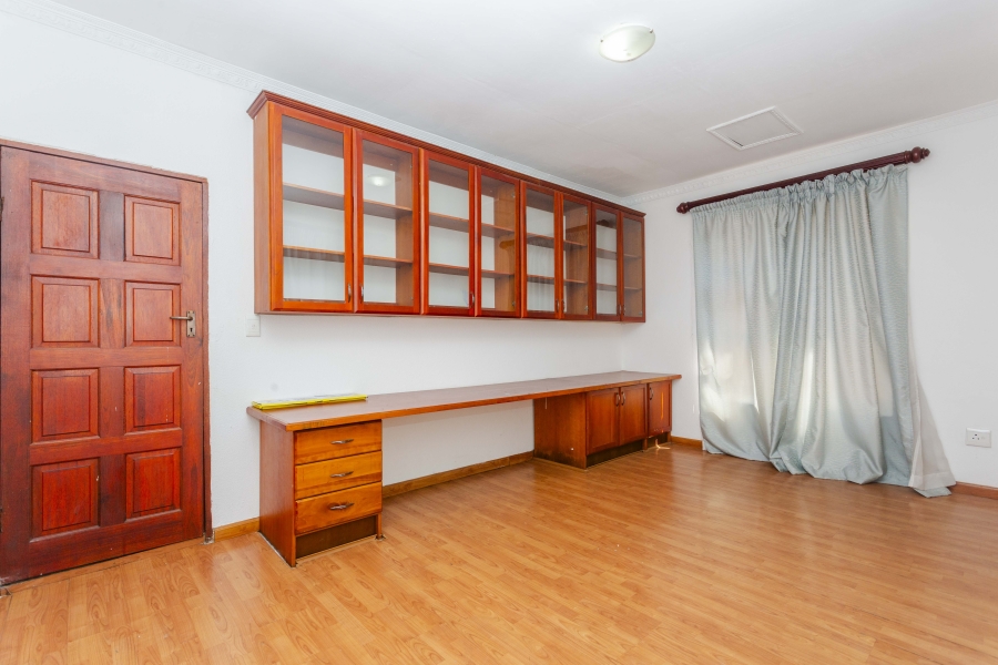 To Let 4 Bedroom Property for Rent in Blue Valley Golf Estate Gauteng