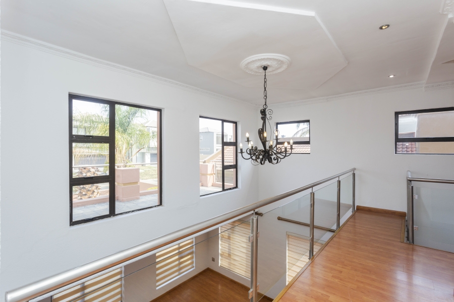 To Let 4 Bedroom Property for Rent in Blue Valley Golf Estate Gauteng