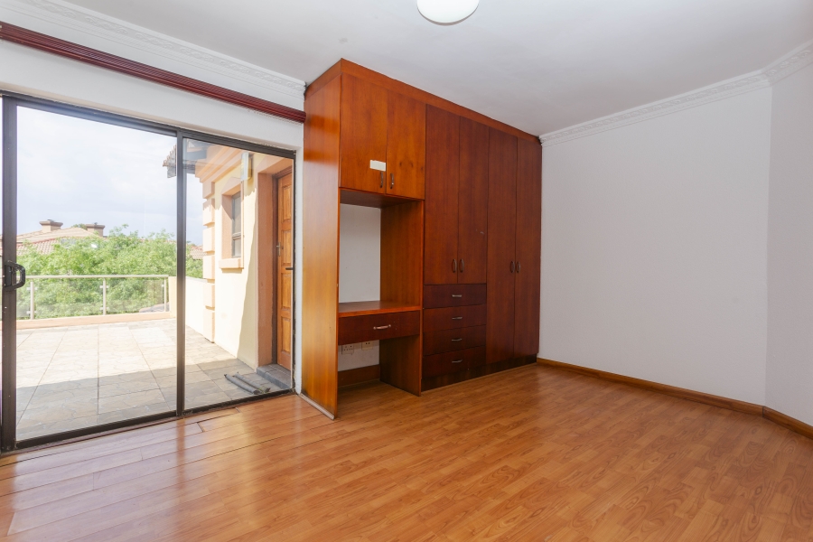 To Let 4 Bedroom Property for Rent in Blue Valley Golf Estate Gauteng